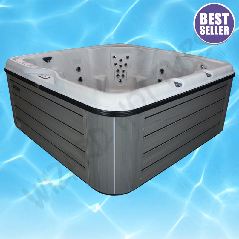 Hot tubs, hot tubs Grimsby , hot tubs lincolnshire, hot tub decking